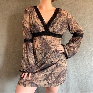 Lace Paisley Long Bell Sleeve Tunic Top